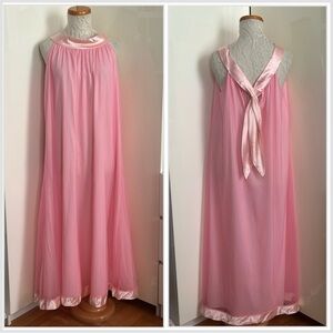 Vintage Aristocraft by Superior Pink Chiffon Nightgown - Satin Trim Peignoir S